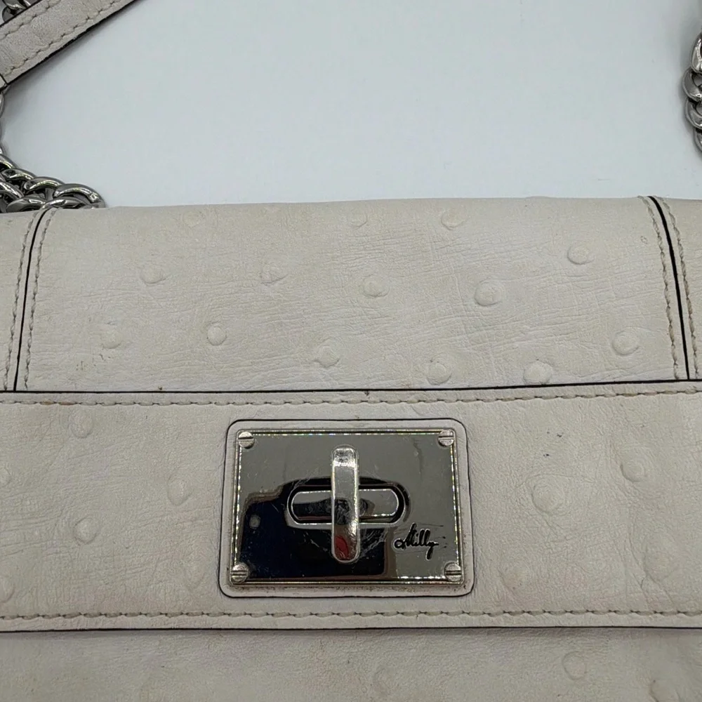 Milly white textured